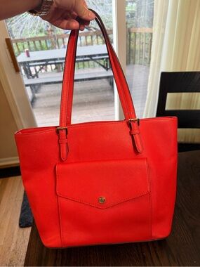 Michael Kors Jet Set travel tote